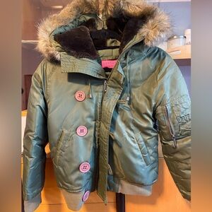 Original Juicy Couture Olive Green Puffer Jacket size S, excellent condition